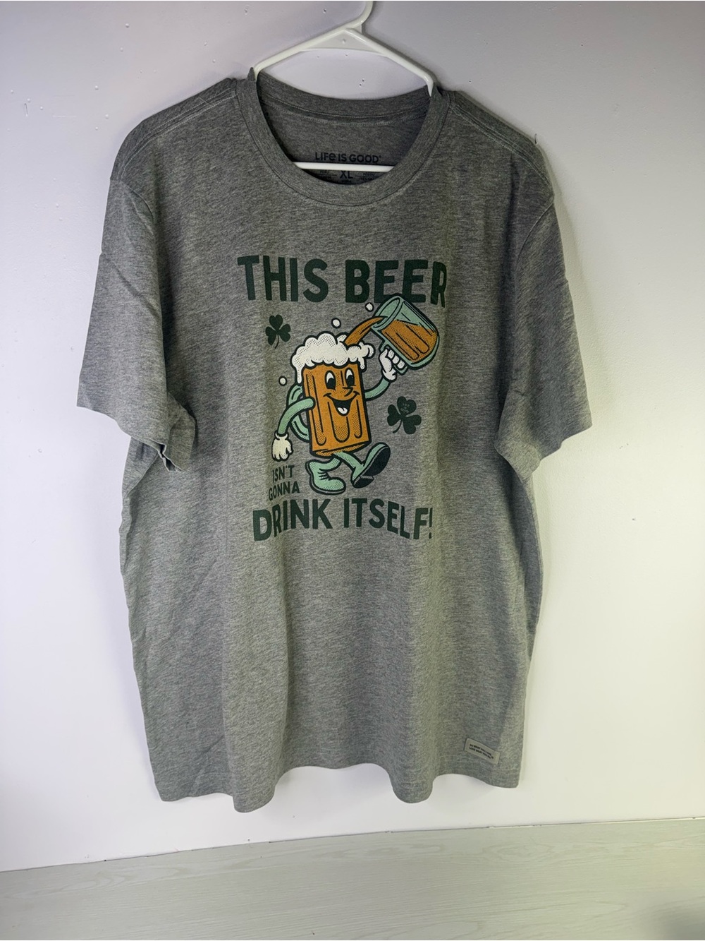 Life is Good Men's XL "This Beer Isn't Gonna Drink Itself" Crusher Tee.